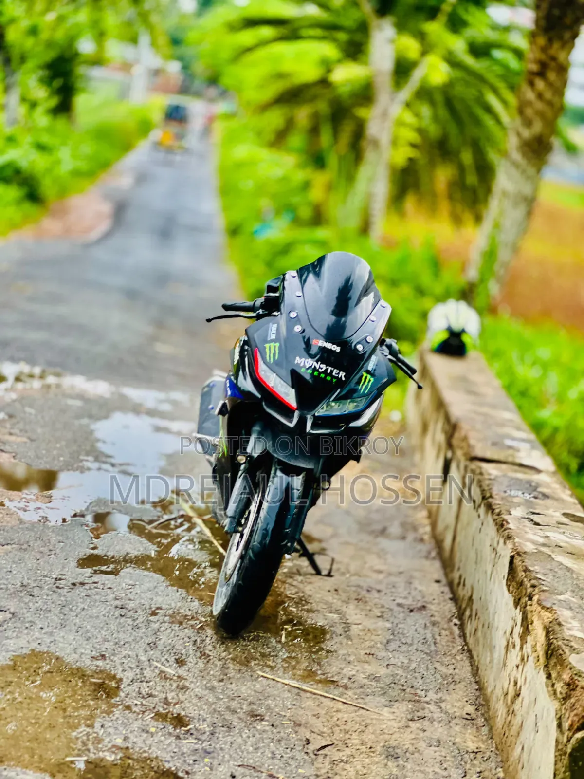 ইয়ামাহা আর১৫ ভি৩ ২০২০ কালো