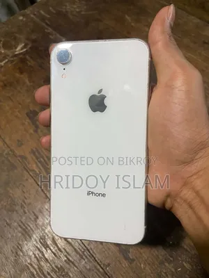 Apple iPhone XR 64 GB White