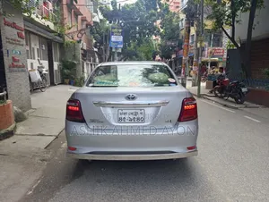 Toyota Axio 2016 Silver