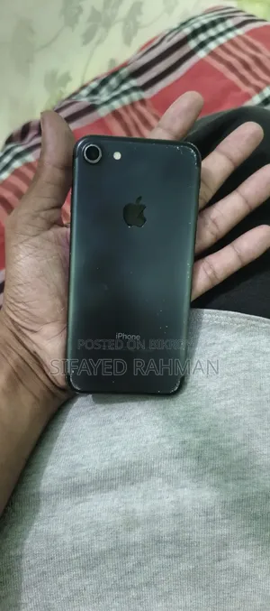 Apple iPhone 7 32 GB Black