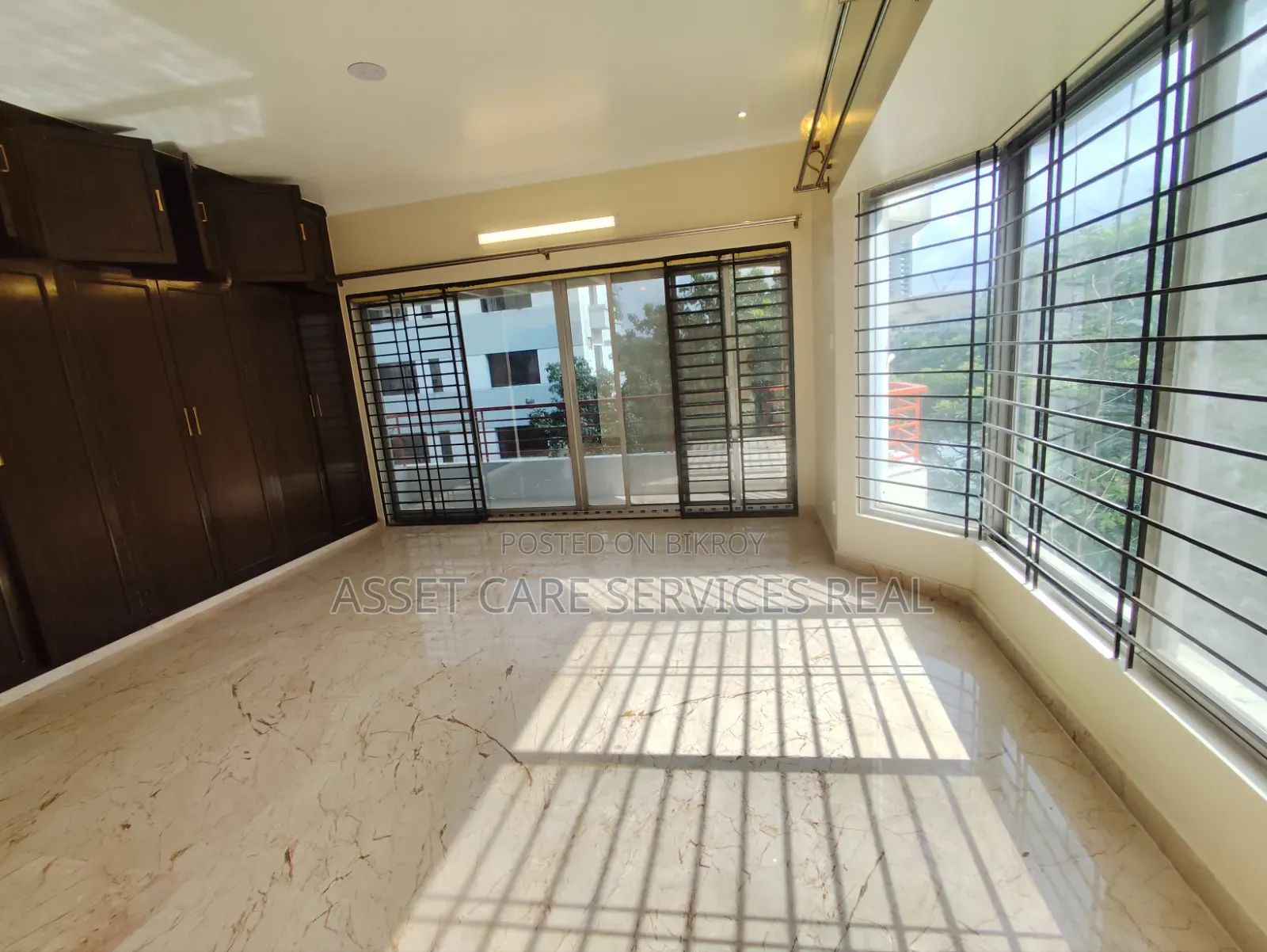 4 Bedroom Apartment in Gulshan for Rent