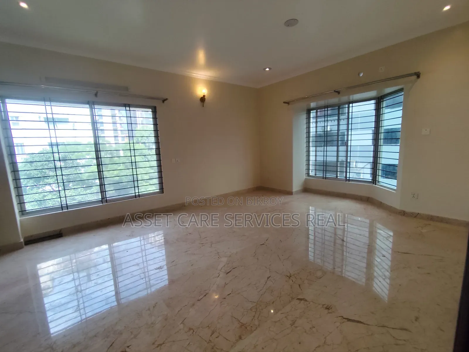 4 Bedroom Apartment in Gulshan for Rent