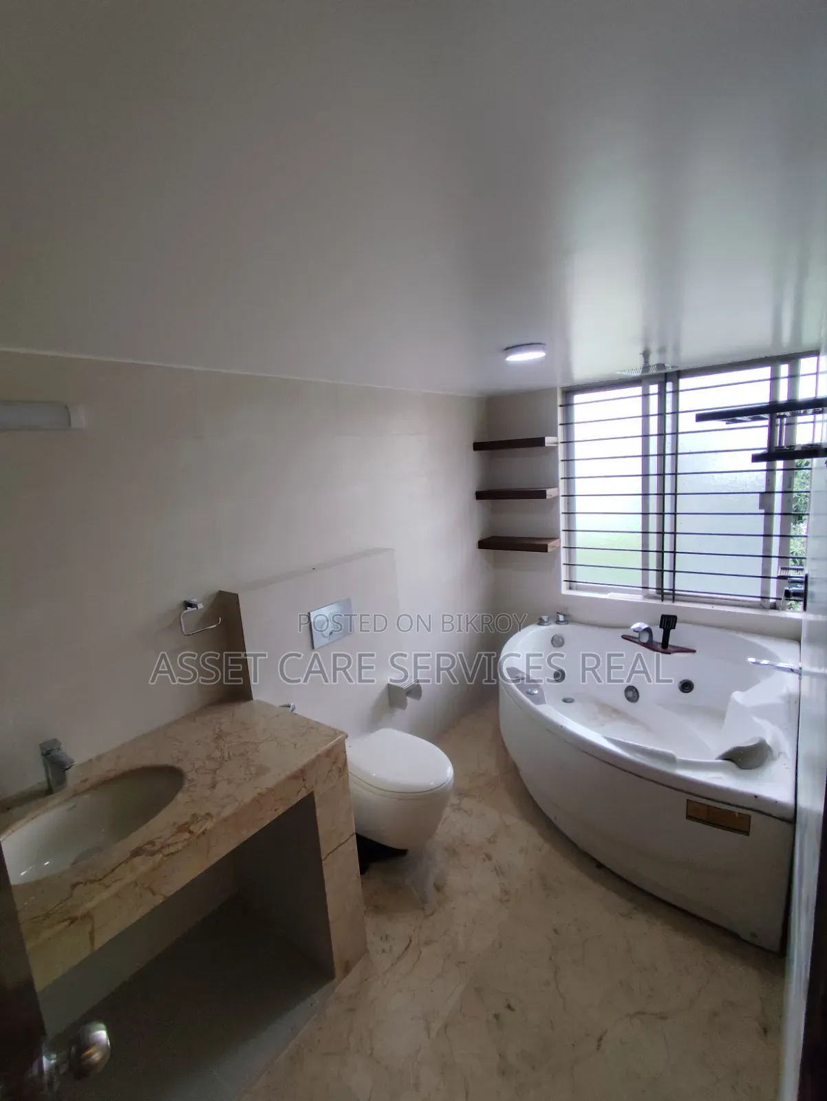 4 Bedroom Apartment in Gulshan for Rent