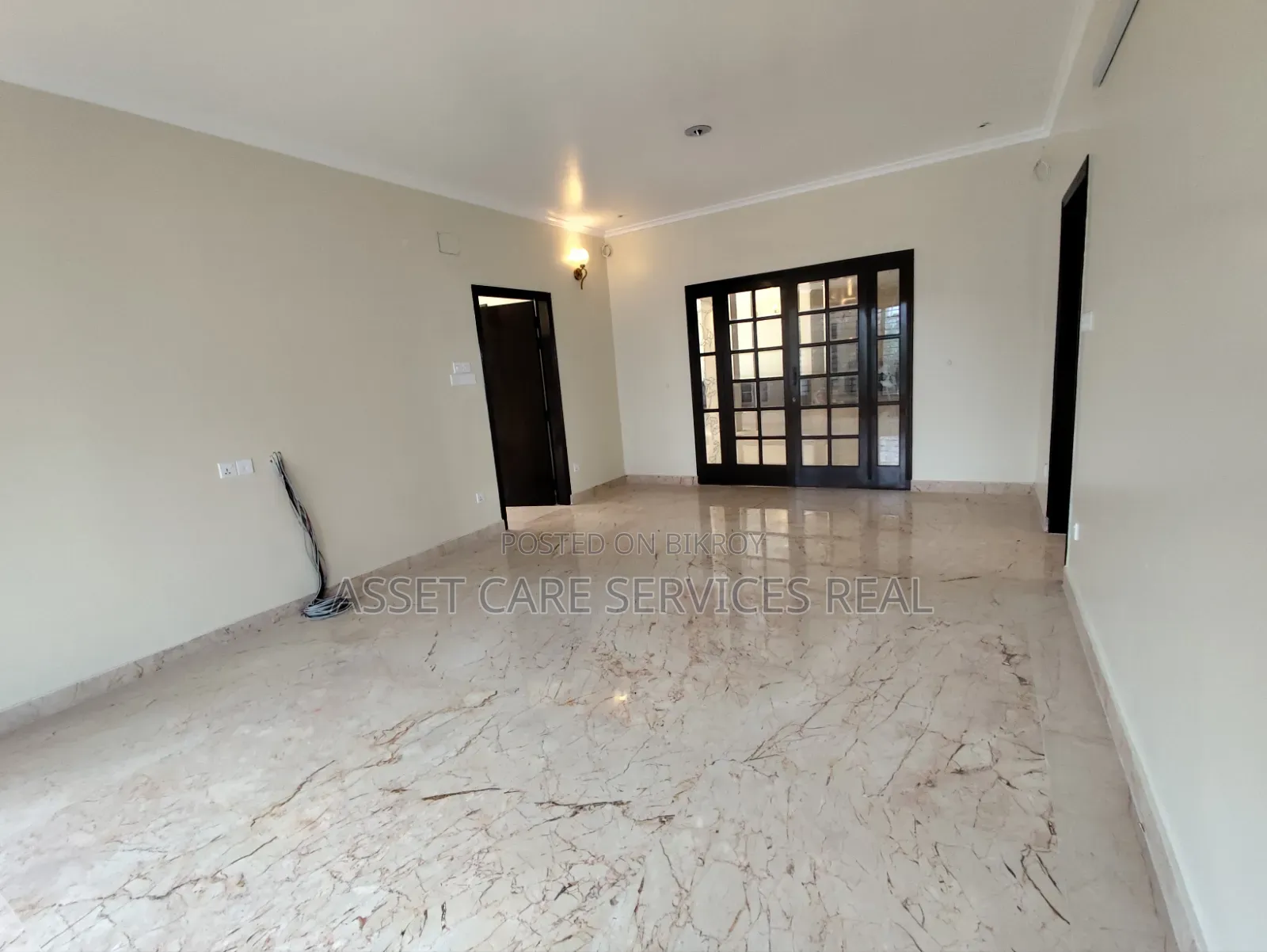 4 Bedroom Apartment in Gulshan for Rent