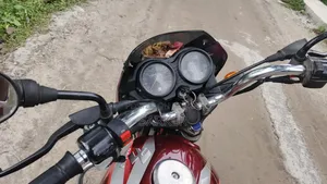 বাজাজ সিটি ১০০ ২০১৩ লাল