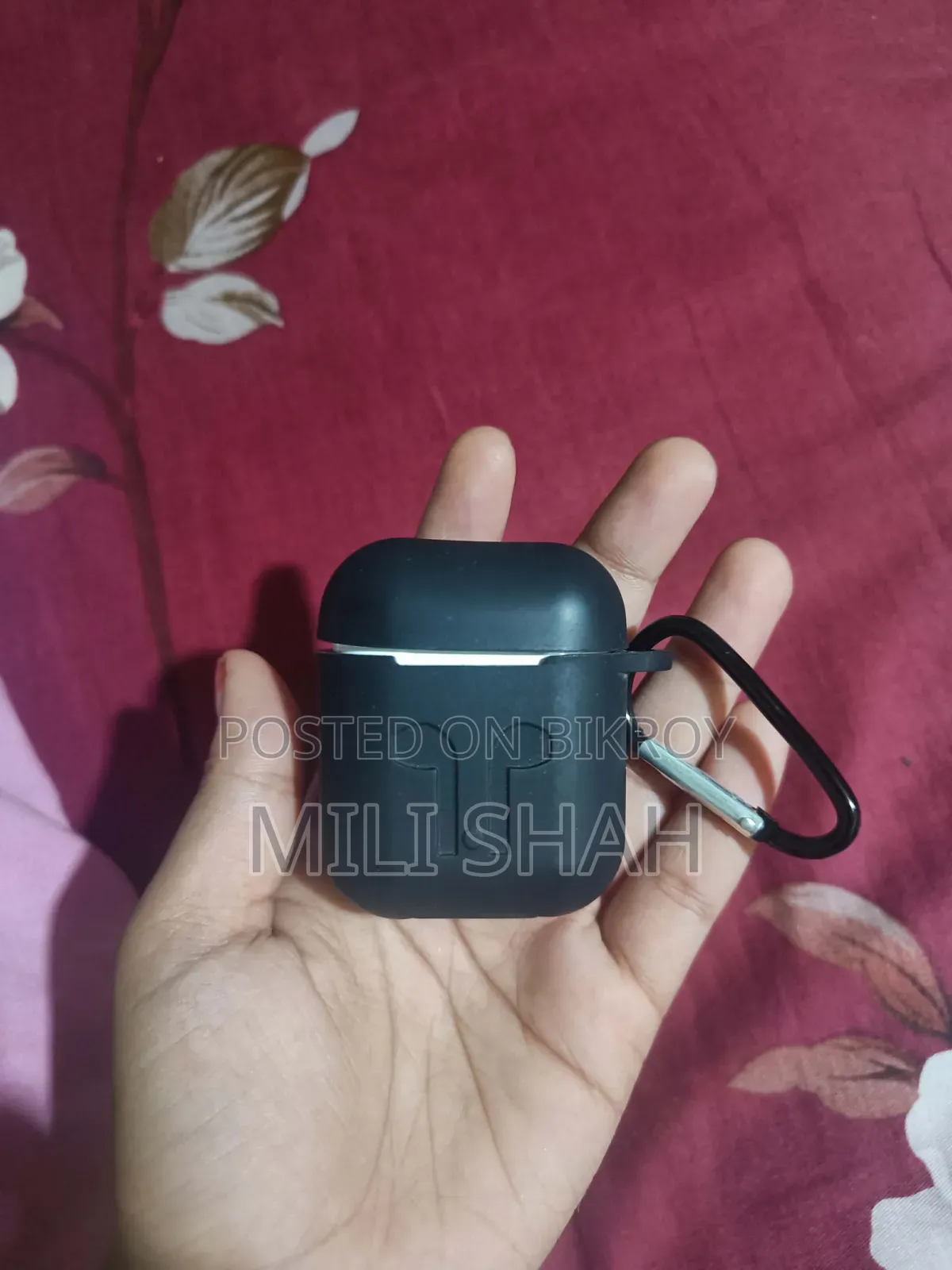 এয়ারপডস / ইয়ার বাডস