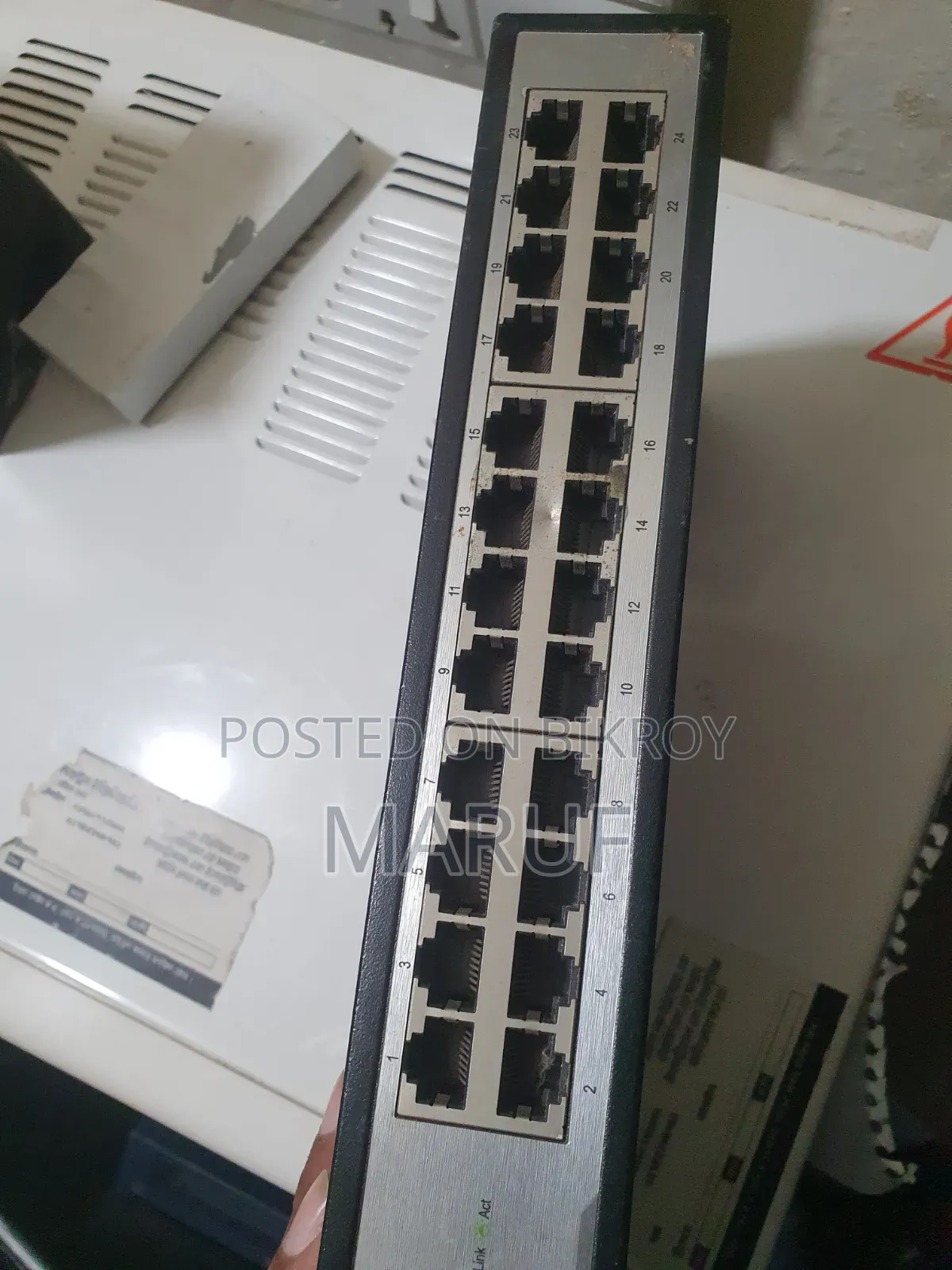 D-Link Des-1024c Ethernet Switch