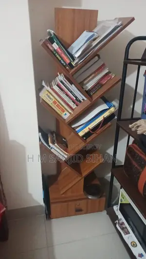 Tree Shape Book Shelf