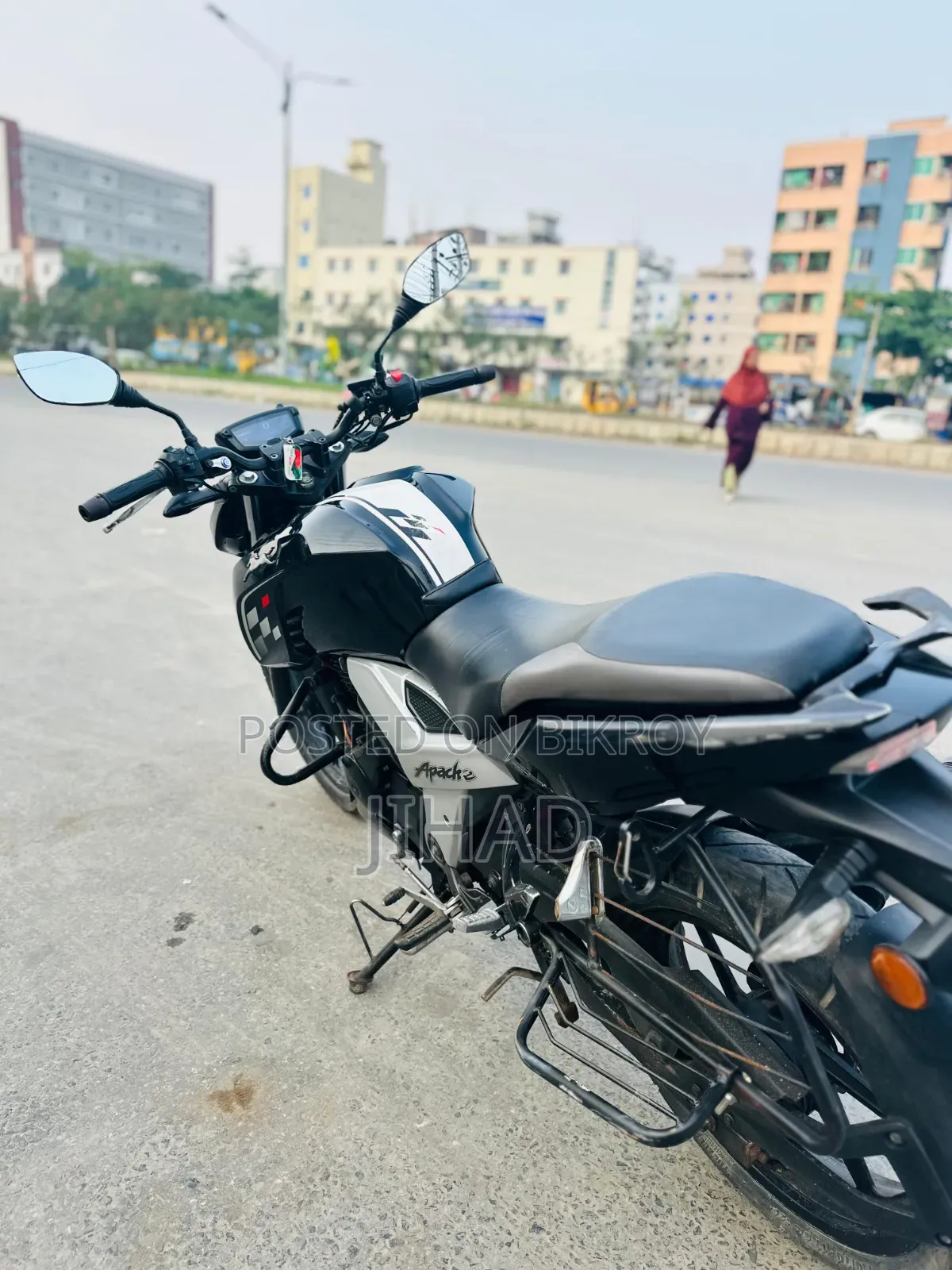 TVS Apache RTR 160 4V 2021 Black