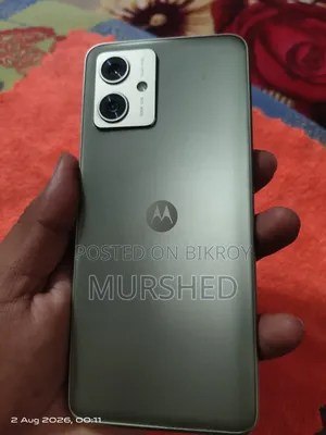 মোটরসাইকেল মোটো জি৬৪ ১২৮ জিবি