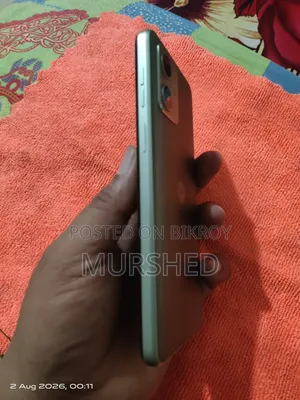 মোটরসাইকেল মোটো জি৬৪ ১২৮ জিবি