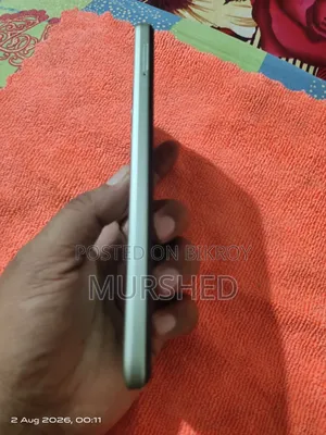 মোটরসাইকেল মোটো জি৬৪ ১২৮ জিবি
