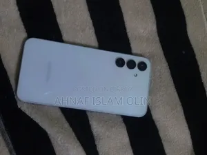 স্যামসাং গ্যালাক্সি এ১৫ ১২৮ জিবি সাদা