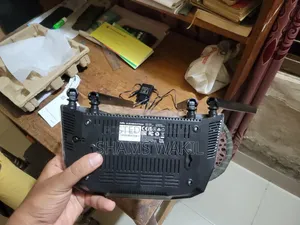 কুডি ৪জি সিম এবং ওয়াইফাই রাউটার এন৩০০