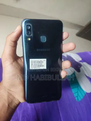 স্যামসাং গ্যালাক্সি এ৩০ ৬৪ জিবি ব্ল্যাক