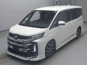 Toyota Noah 2023 Pearl