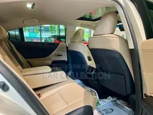 Lexus ES 300h Luxury 2020 Beige