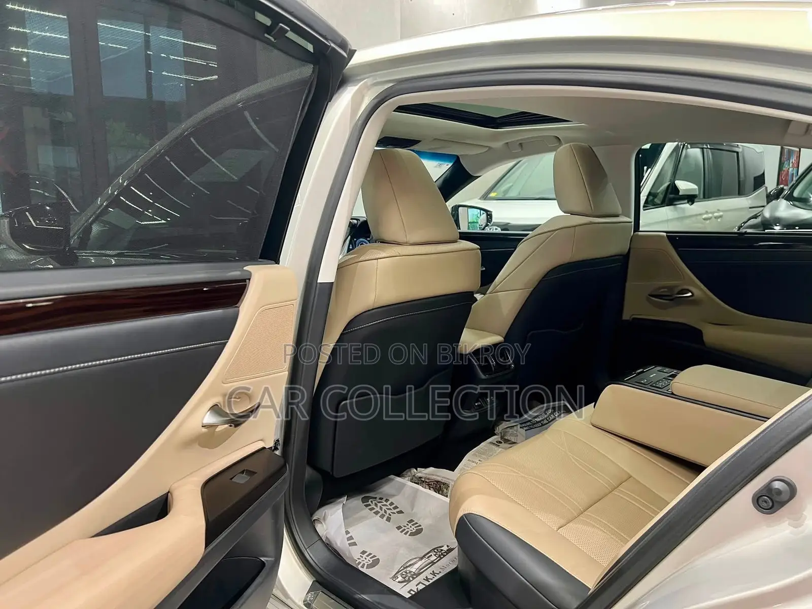 Lexus ES 300h Luxury 2020 Beige