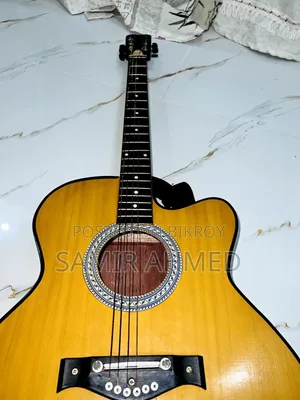 গিটার বিক্রি হবে