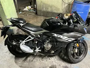Hero Karizma XMR 210 2024 Black