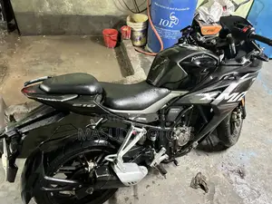 Hero Karizma XMR 210 2024 Black