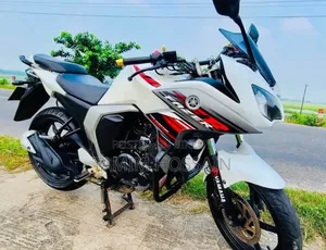Yamaha Fazer V2 2018 White