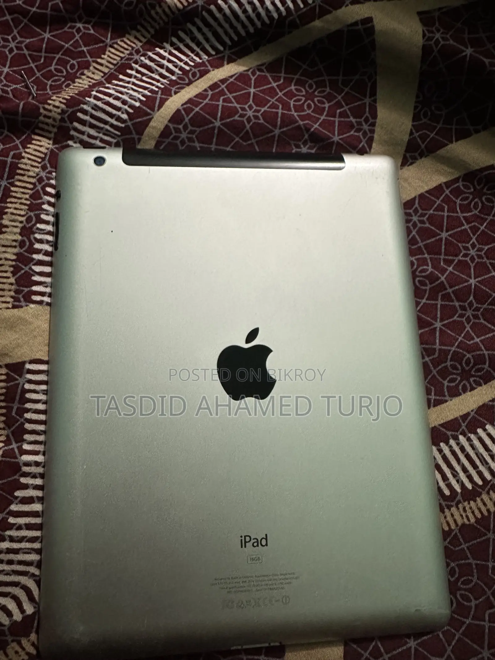 Apple iPad 2 Wi-Fi 16 GB Silver