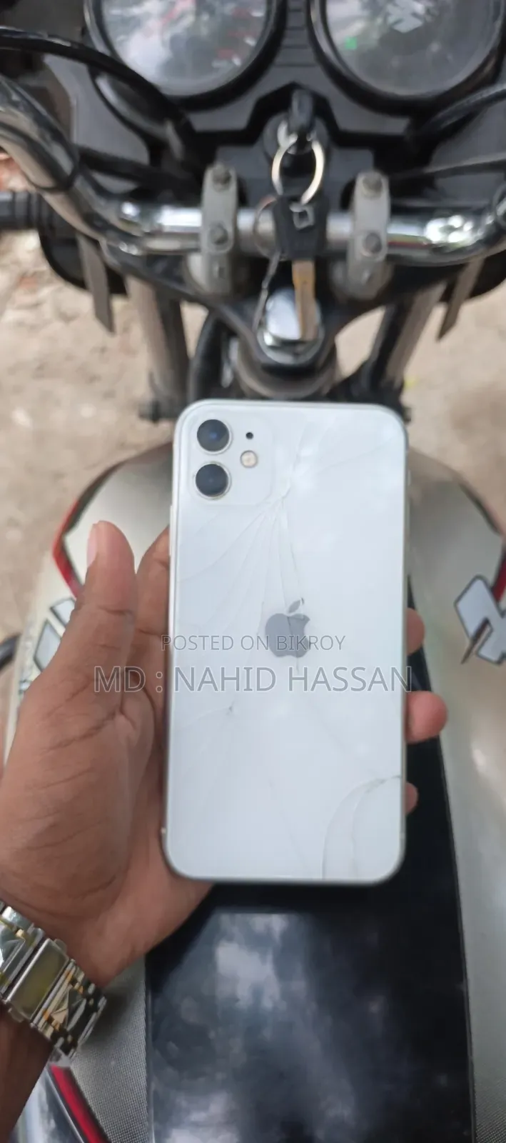 New Apple iPhone 11 128 GB White