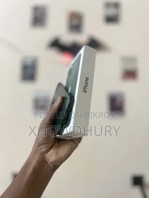 New Apple iPhone 13 128 GB Green