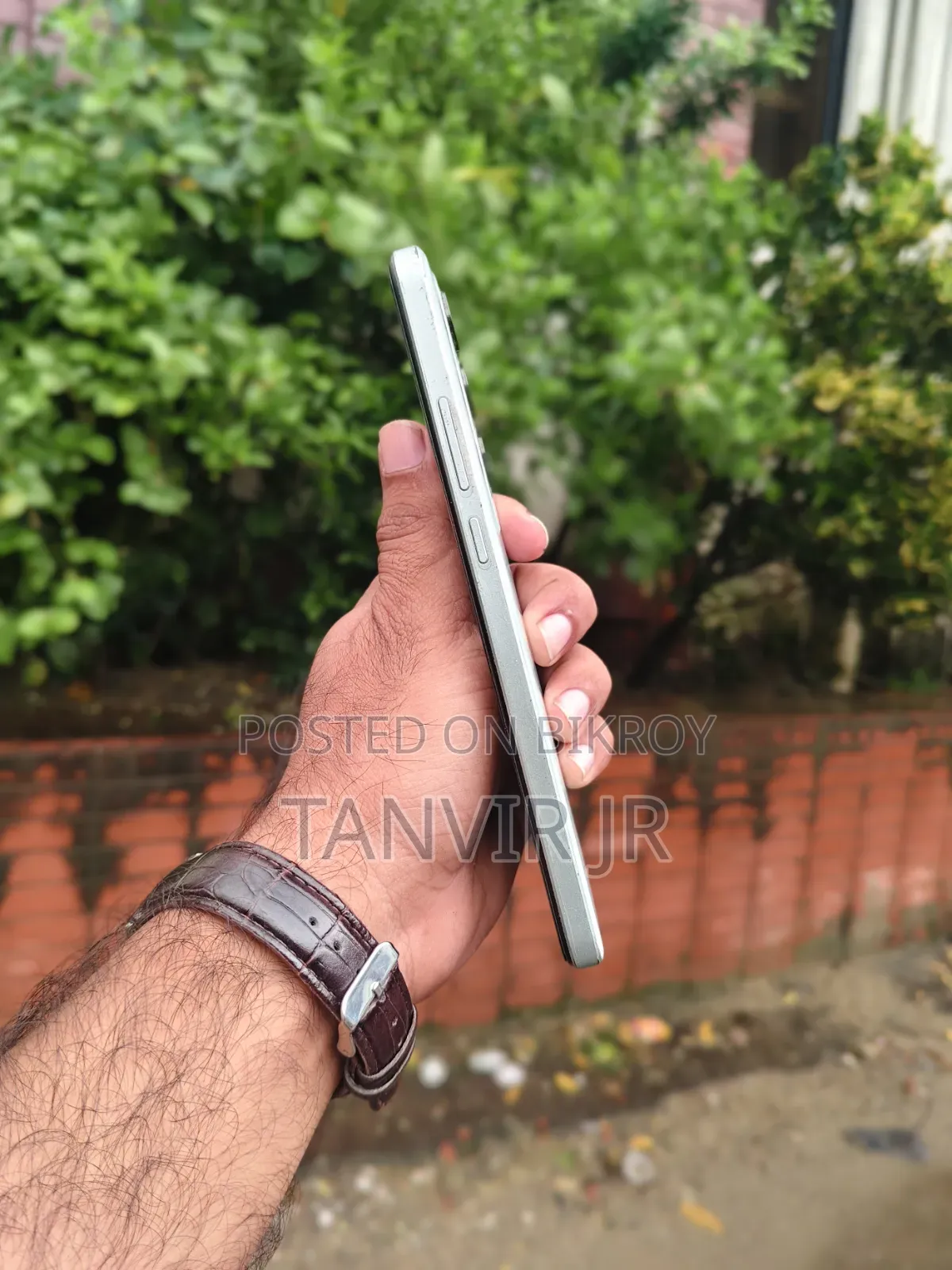 ওয়ানপ্লাস নর্ড সিই৪ ১২৮ জিবি