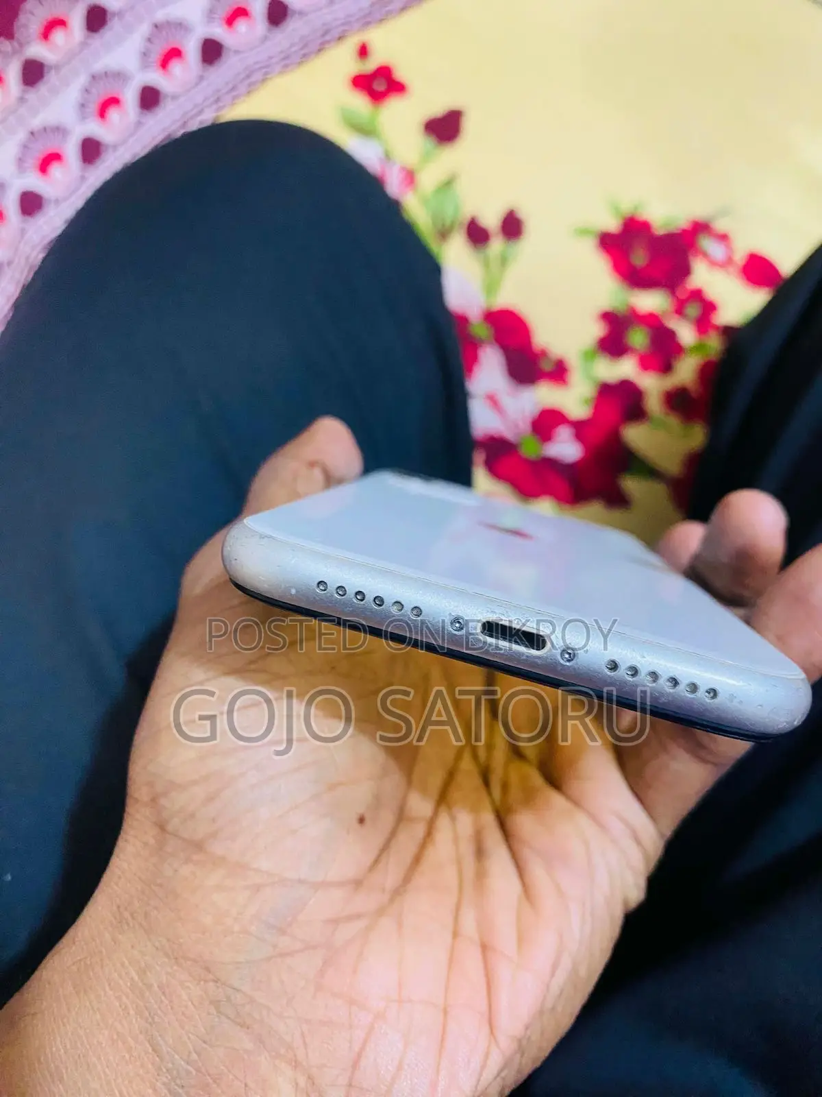 অ্যাপল আইফোন ১১ ৬৪ জিবি হোয়াইট