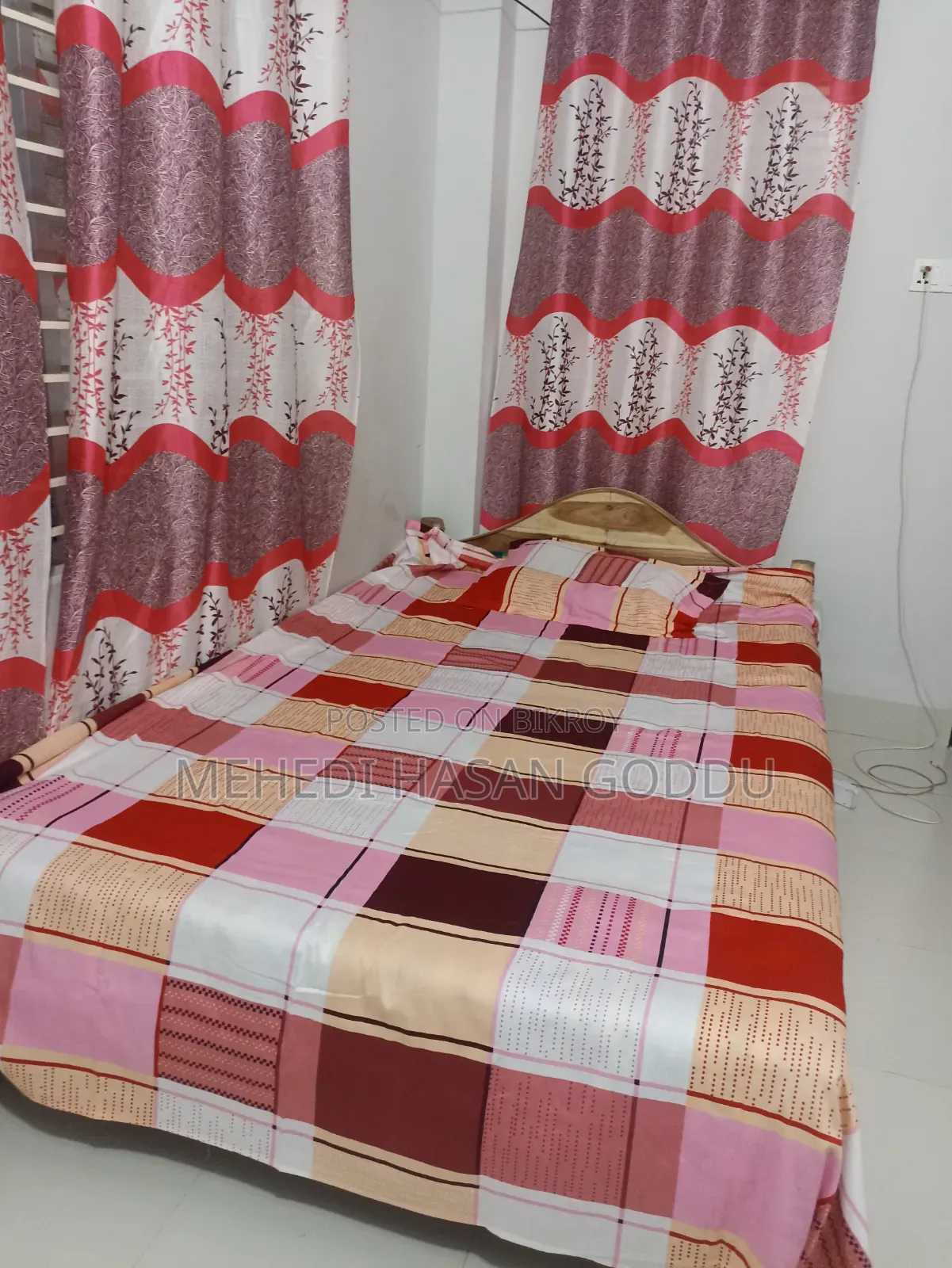The bed has been used for only 15 days after purchase, absolutely like new
