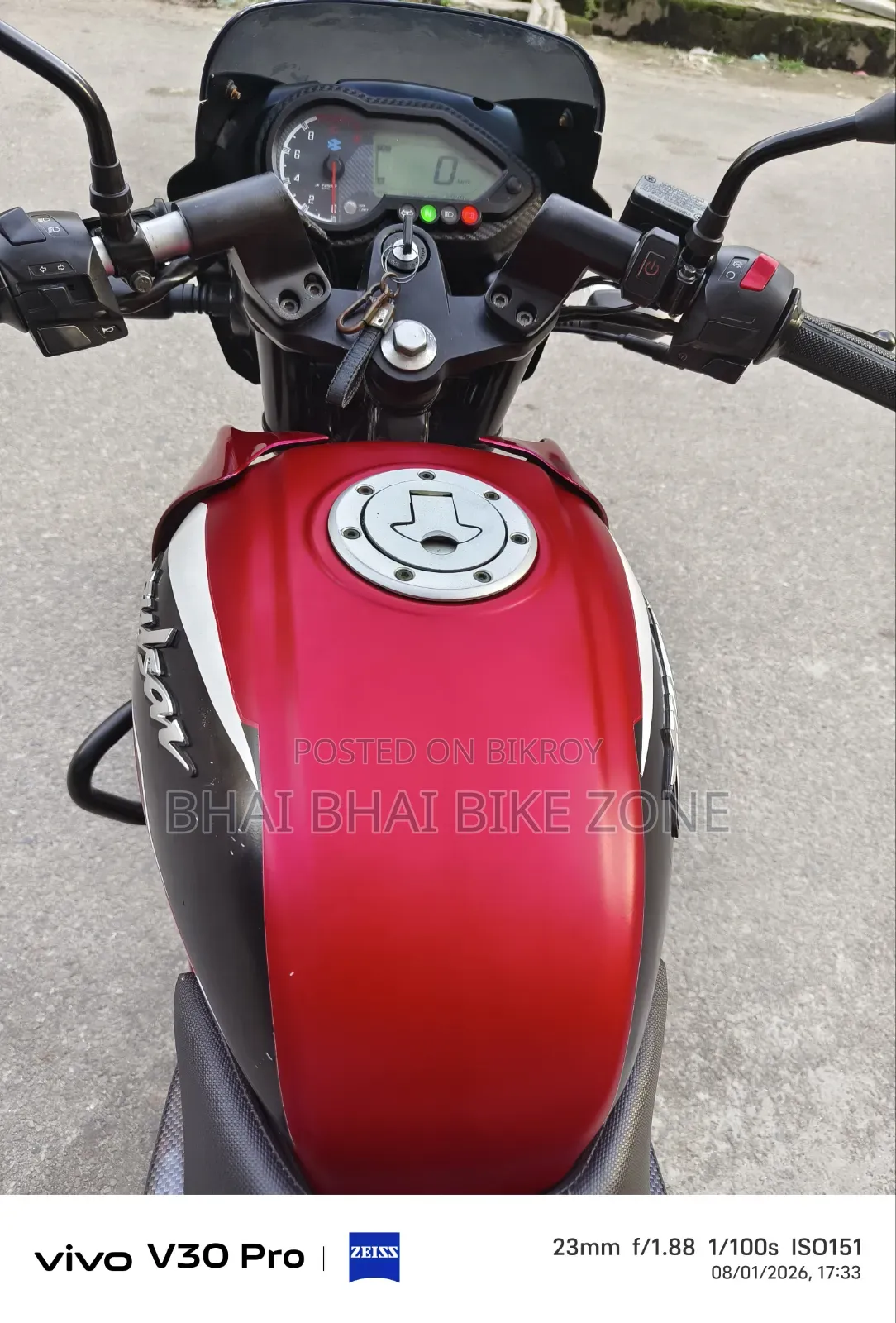 Bajaj Pulsar 150 2023 Red