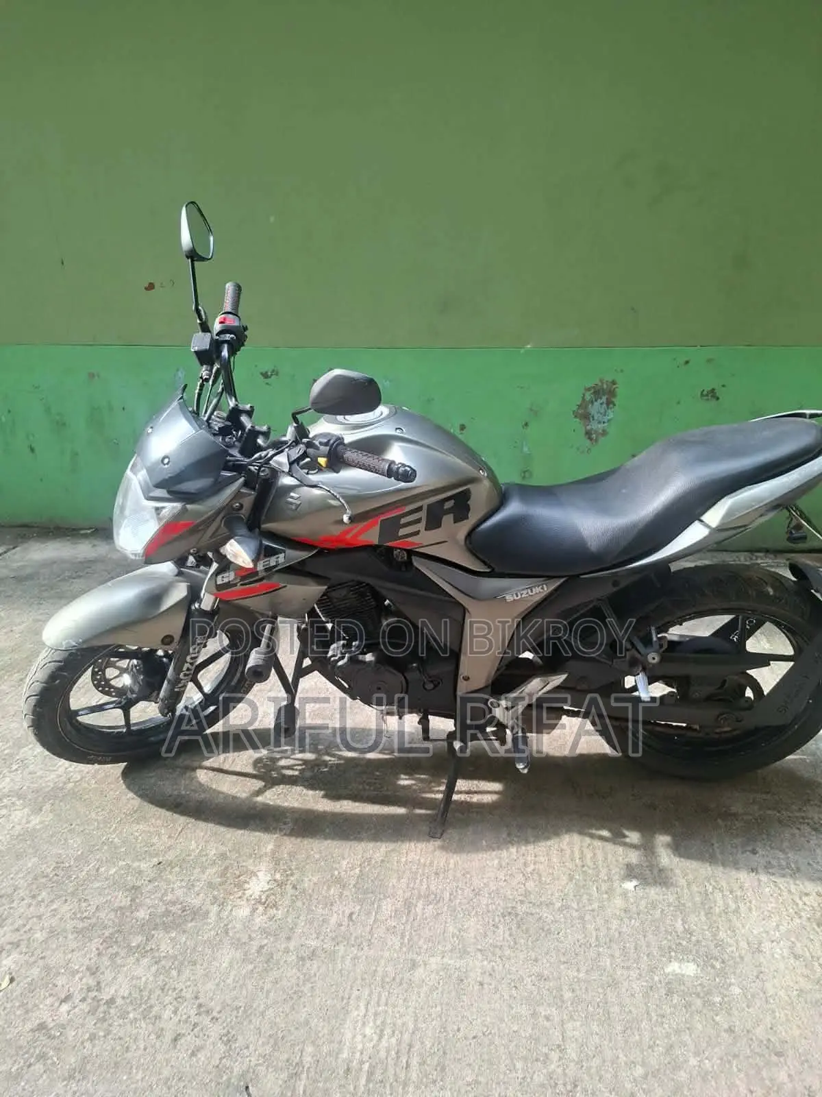 সুজুকি গিক্সার ২০১৬ গ্রে