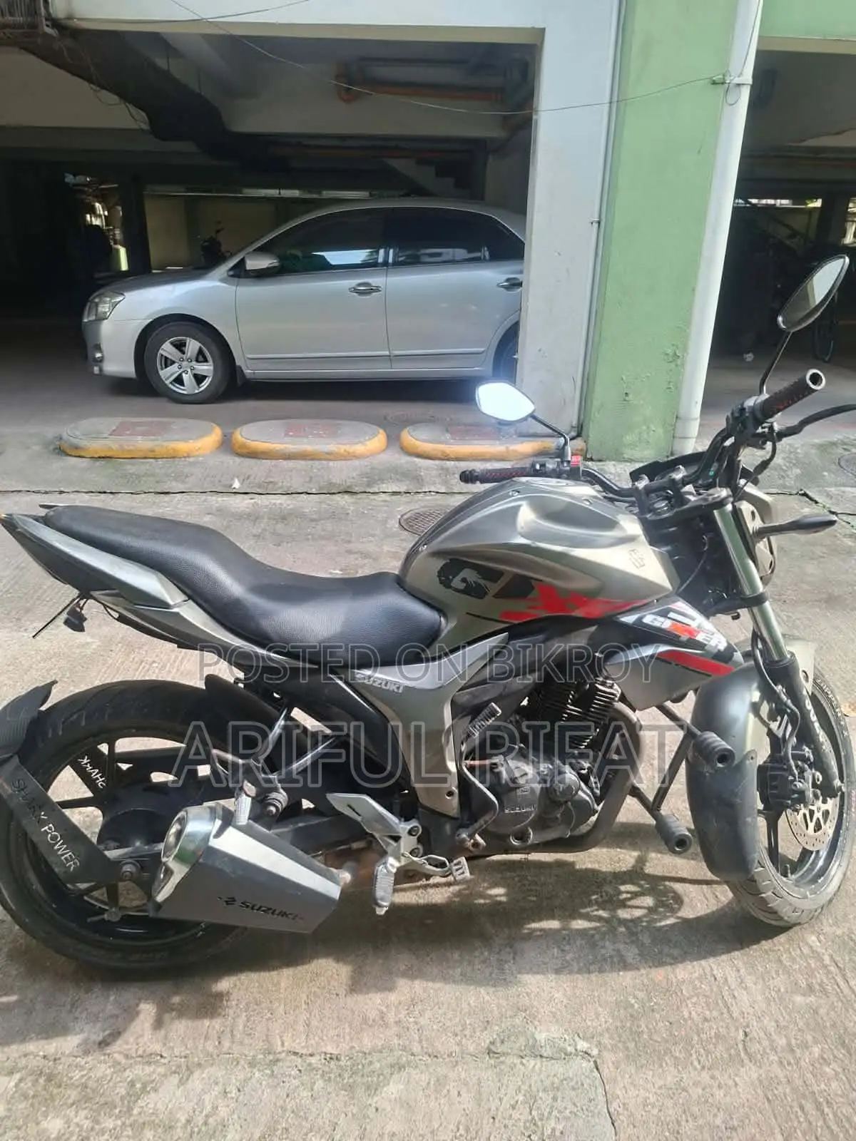 সুজুকি গিক্সার ২০১৬ গ্রে