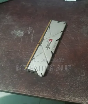 8 GB DDR4 RAM