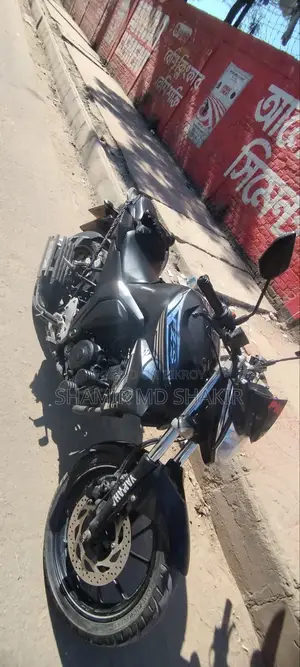 ইয়ামাহা এফজেড ২০২০ কালো