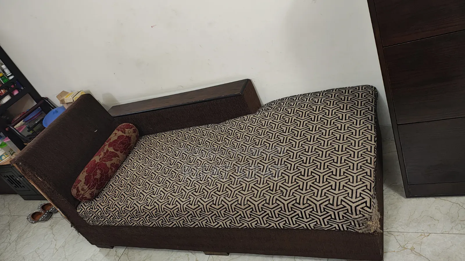 Divan in Good Condition