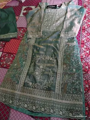 অনেক ভালো কোয়ালিটির ড্রেস