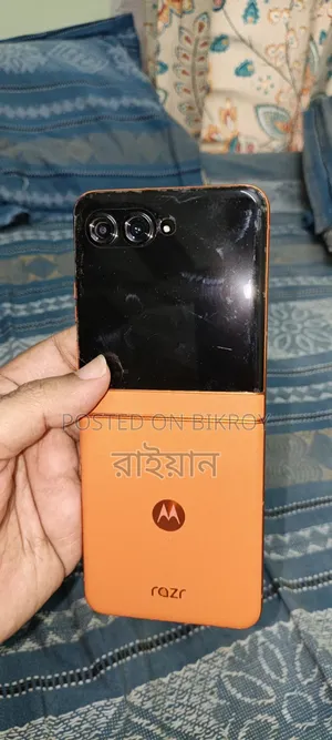 Motorola Razr 50 256 GB Orange