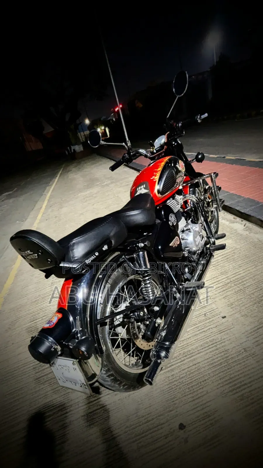Royal Enfield Classic 350 2025 Red