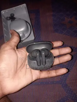 কিউসিওয়াই এইচটি১৫ বাডস এএনসি