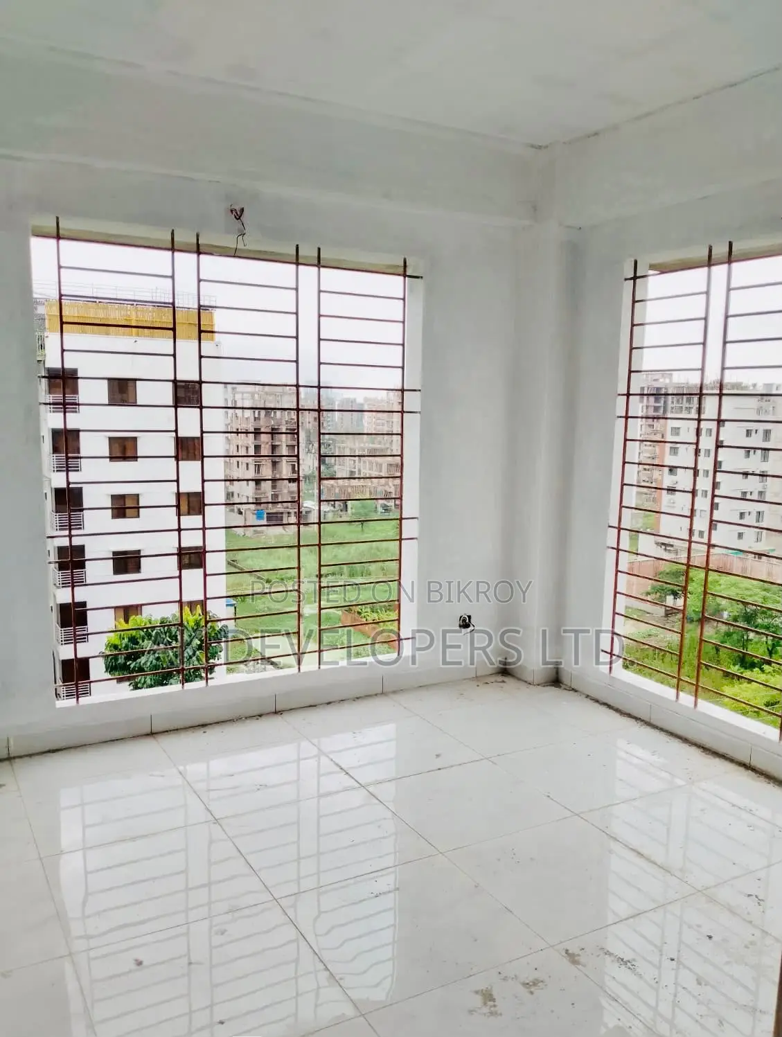 4 Bedroom Apartment in Sukoon, Basundhara for Sale