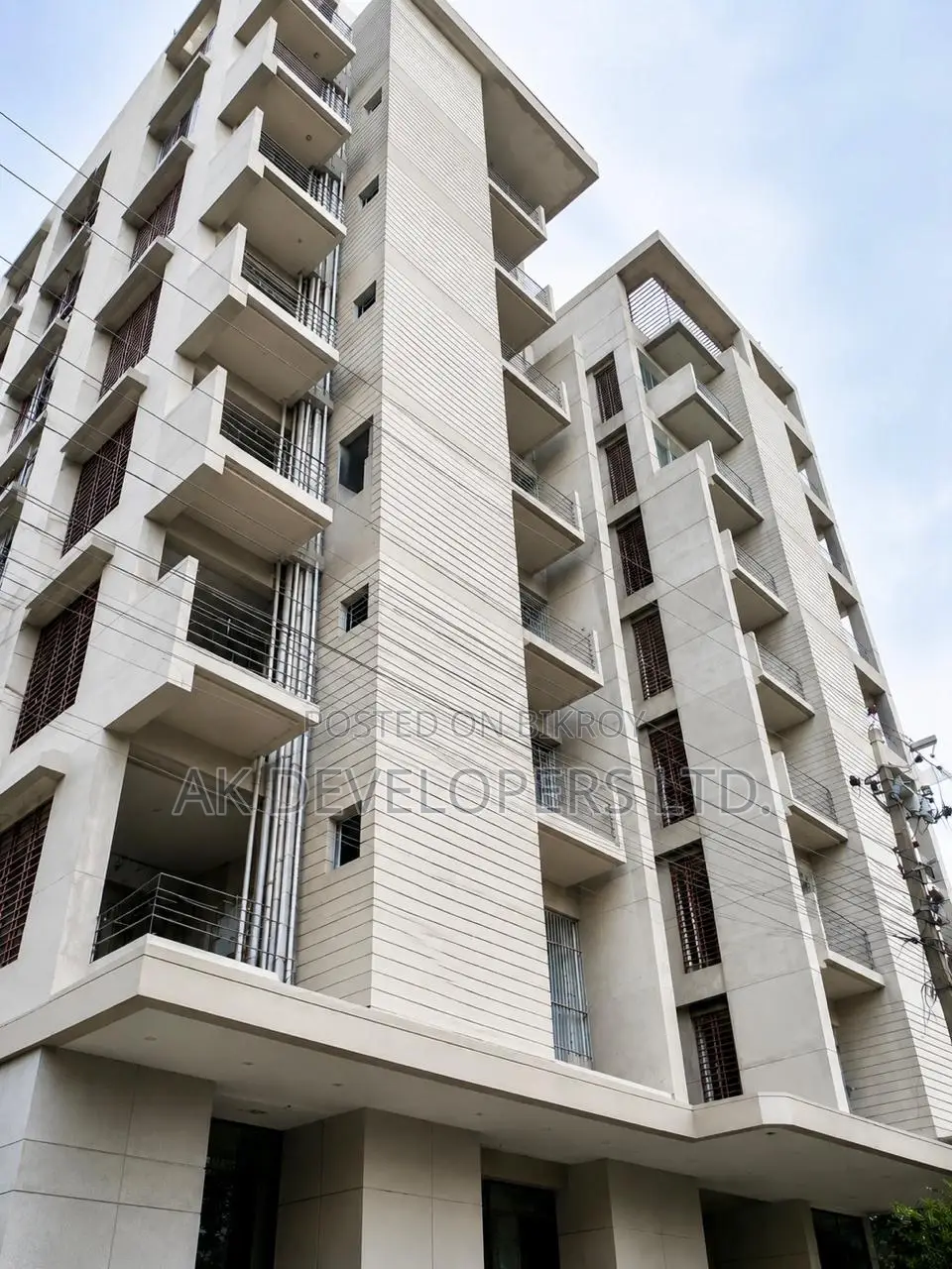 4 Bedroom Apartment in Sukoon, Basundhara for Sale