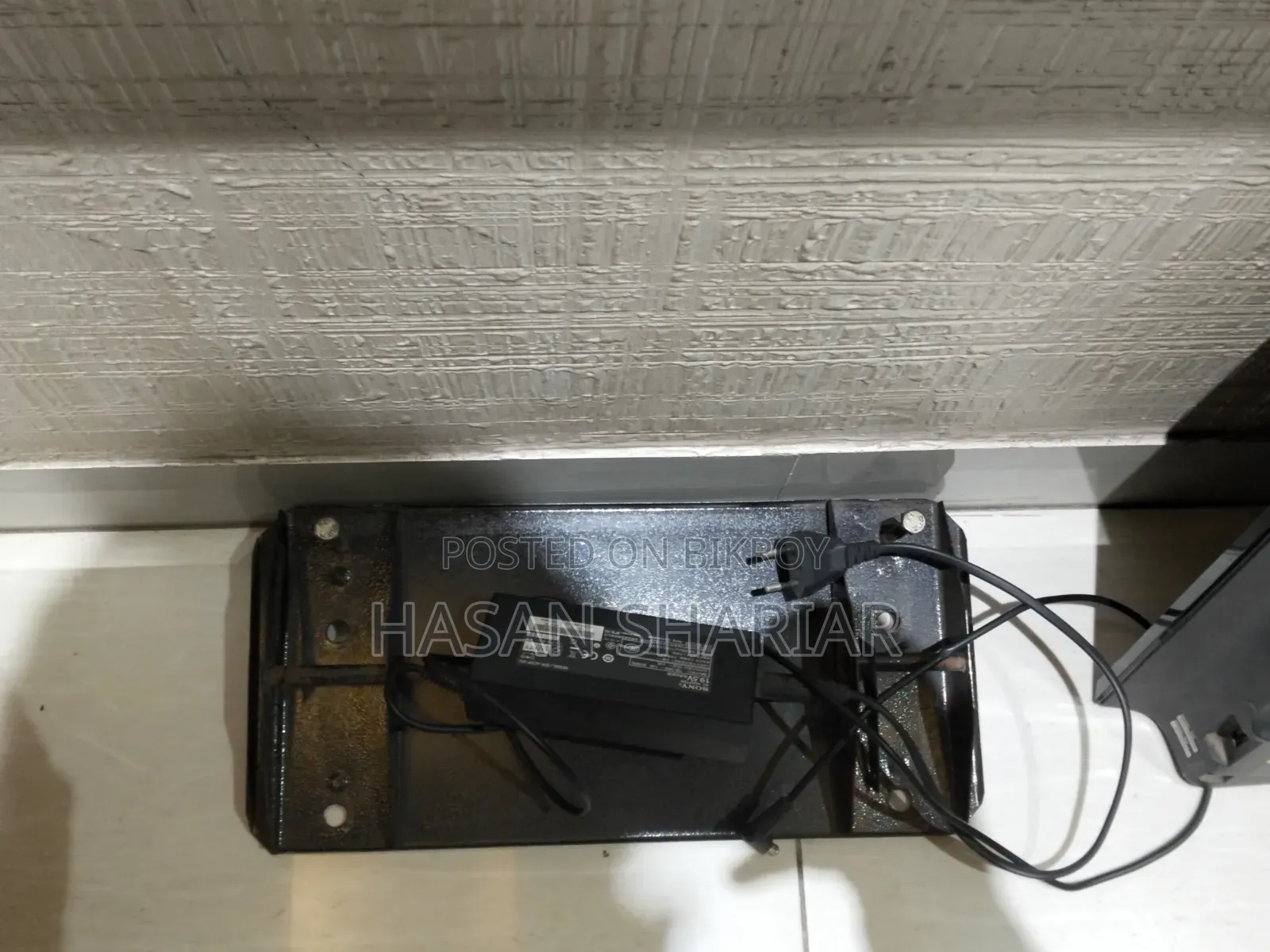 Sony Bravia KLV-40EX430 40-Inch LCD TV