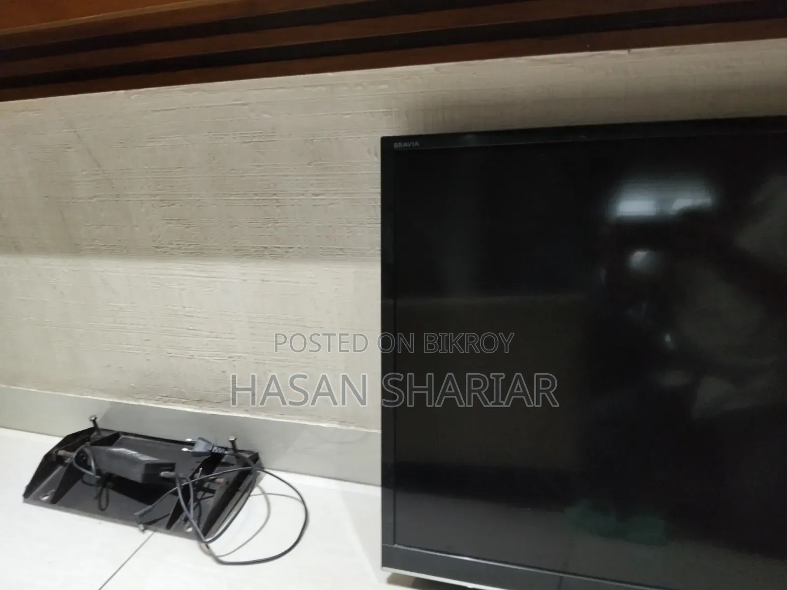 Sony Bravia KLV-40EX430 40-Inch LCD TV