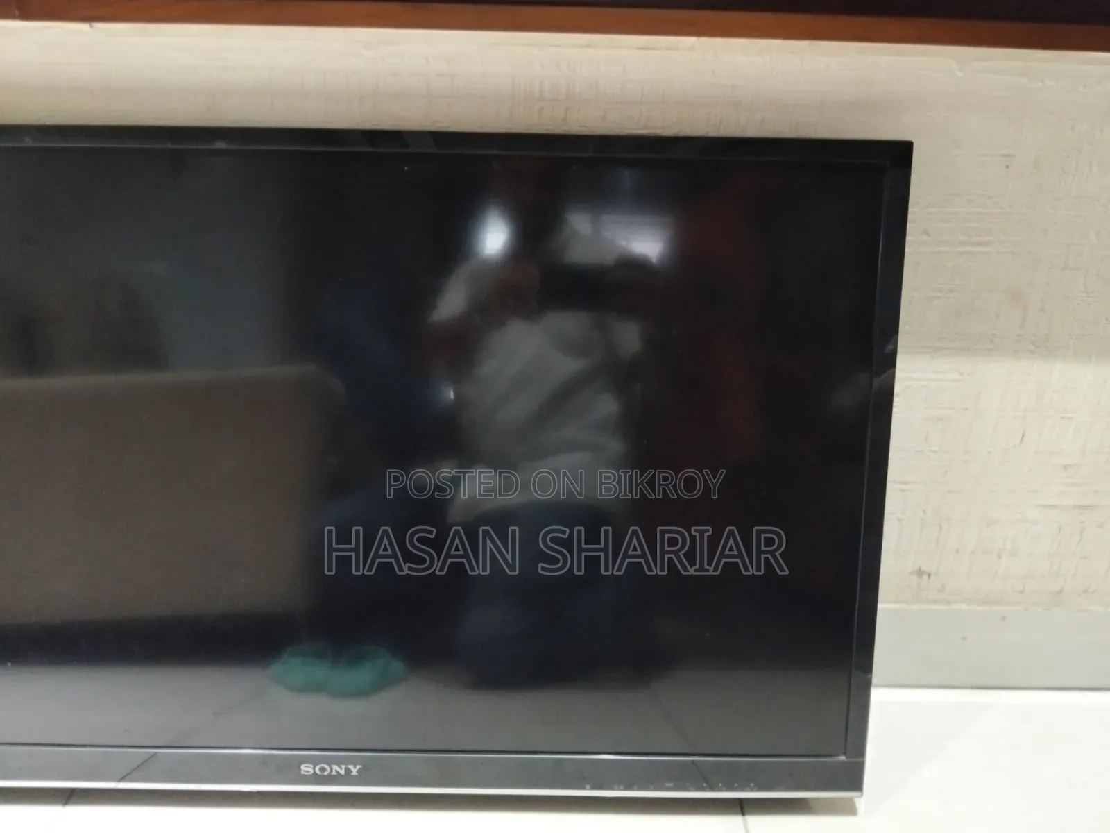 Sony Bravia KLV-40EX430 40-Inch LCD TV