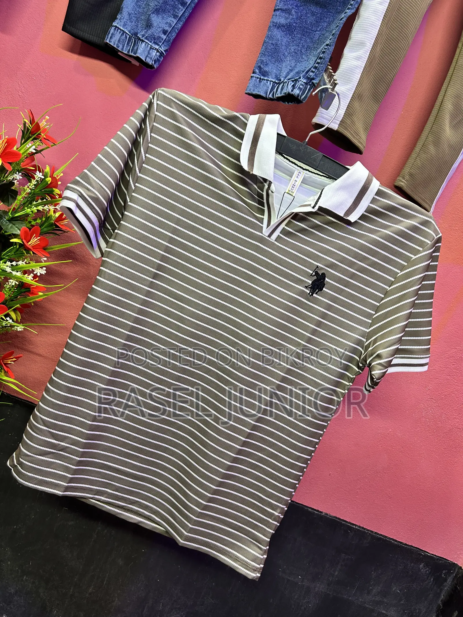 পোলো টি শার্ট