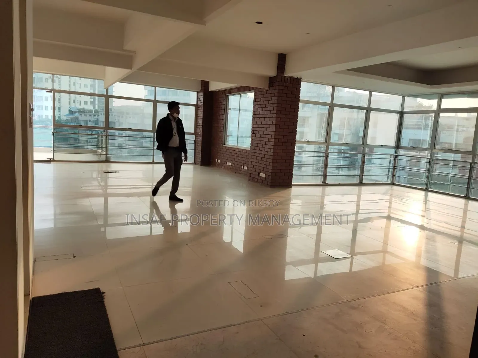 2900 Sqft Open Office Space For Rent Gulshan 1 Lake View Nice Space
