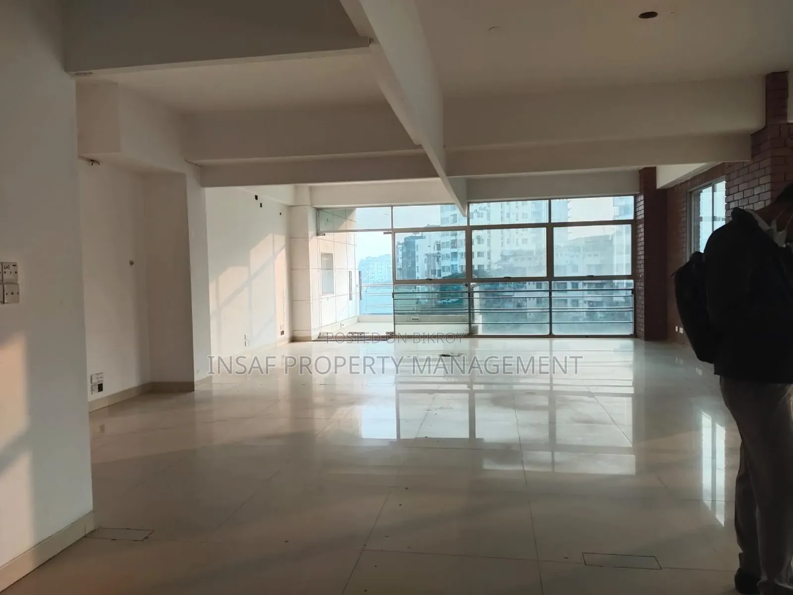 2900 Sqft Open Office Space For Rent Gulshan 1 Lake View Nice Space